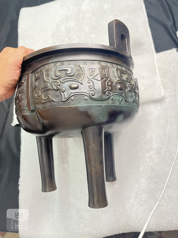 铜饕餮纹鼎式炉 - 图4